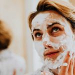 douleurs articulaires a la menopause causes symptomes et solutions naturelles 1